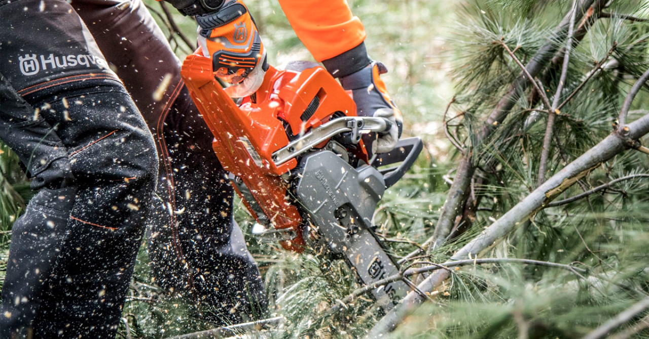 Husqvarna motorsåg 550 Mark II fokus bild